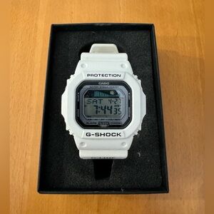 G-Shock G-LIDE white watch